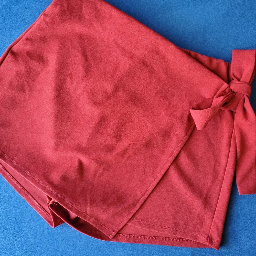 Red Skort - Picture 2 of 11